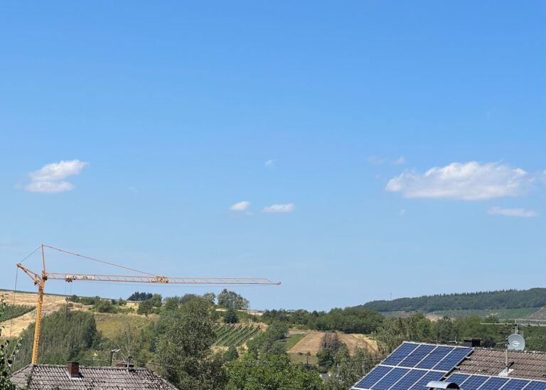 découvrez tout sur l'humidité : définition, causes, effets sur la santé et conseils pour maintenir un taux optimal chez vous.