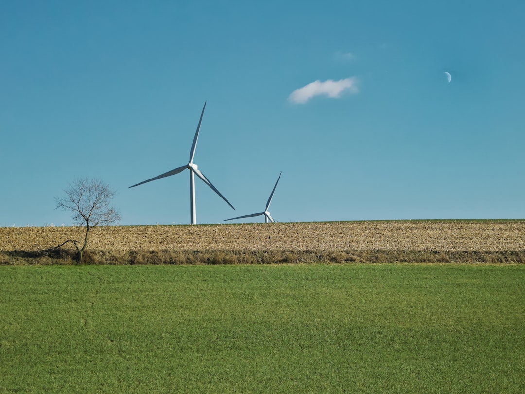 découvrez les avantages des énergies renouvelables pour un avenir durable, incluant la réduction des émissions de co2, les économies d'énergie et la création d'emplois verts.