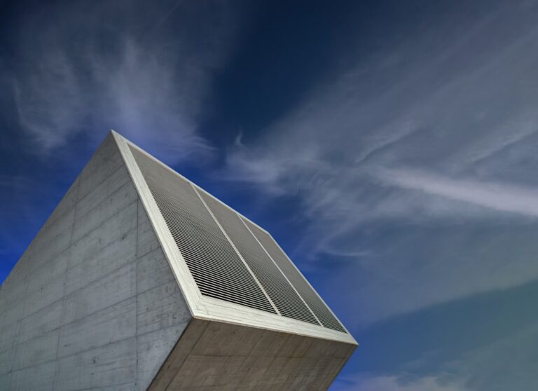 découvrez nos solutions efficaces de ventilation pour améliorer la qualité de l'air intérieur, réduire l'humidité et garantir un confort optimal dans votre habitat ou vos locaux professionnels.